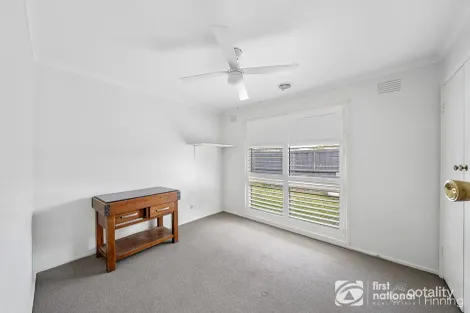 Property photo of 2/28 Latrobe Street Cranbourne VIC 3977