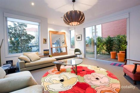 Property photo of 5 Oberon Way Newport VIC 3015