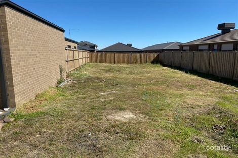 20 Pedro St, Clyde North, VIC 3978