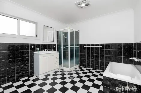 Property photo of 30 Crown Street Junee NSW 2663