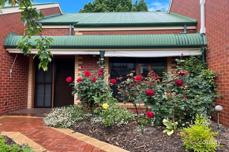 2/3 Hamilton St, Gisborne, VIC 3437