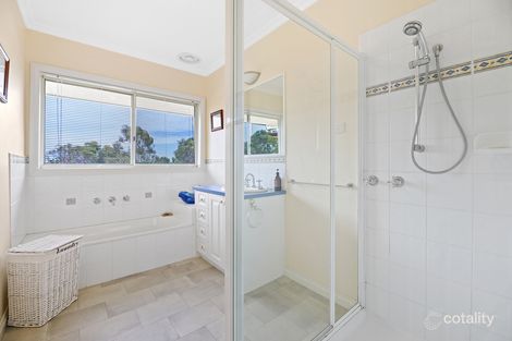 Property photo of 11 Silky Oak Court Garfield VIC 3814