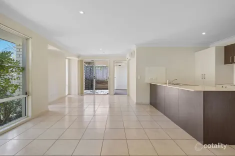 Property photo of 6 Sampson Court Chuwar QLD 4306