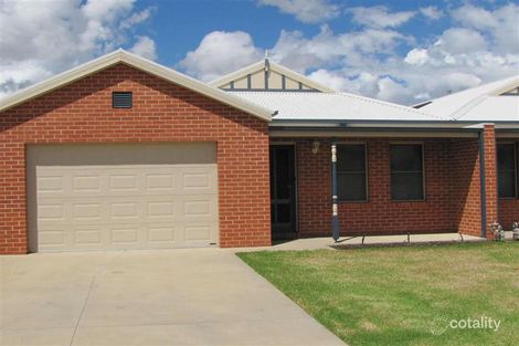2/5 Hawkins Dr, Yarrawonga, VIC 3730