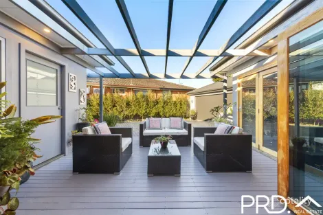 11 Blanc Ave, East Hills, NSW 2213
