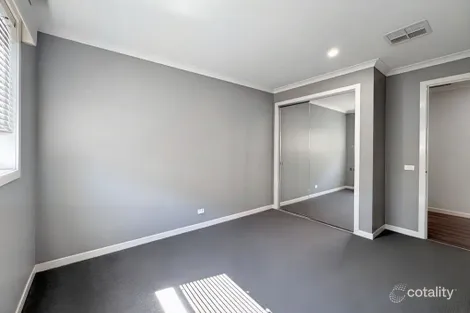 Property photo of 57 Whitfield Crescent Craigieburn VIC 3064