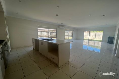 Property photo of 26 Newbury Street Keysborough VIC 3173