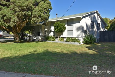 Property photo of 2 Niela Crescent Myrtleford VIC 3737