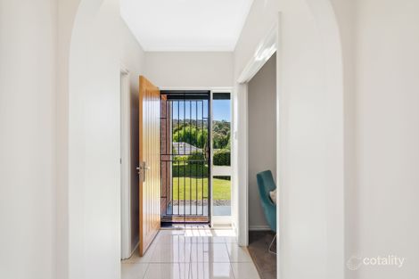 Property photo of 5 Dunalbyn Drive Aberfoyle Park SA 5159