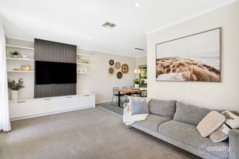 Property photo of 5 Dunalbyn Drive Aberfoyle Park SA 5159