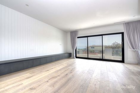 Property photo of 10 The Esplanade Edithvale VIC 3196