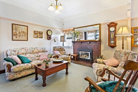Property photo of 39 Alford Street Mount Lofty QLD 4350