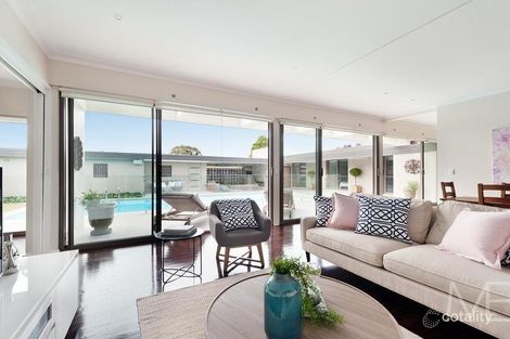 Property photo of 32 Oxley Avenue St Ives NSW 2075