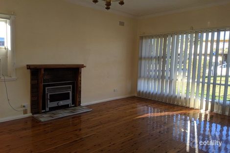Property photo of 4 Gloucester Street Macquarie Fields NSW 2564