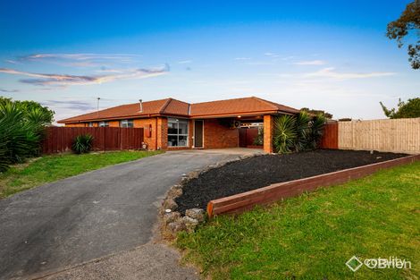 Property photo of 13 Frances Crescent Cranbourne North VIC 3977