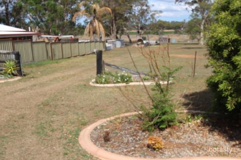 96 White St, Pratten, QLD 4370