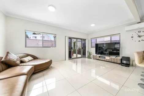 Property photo of 10 Bowaga Circuit Villawood NSW 2163