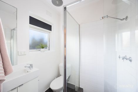 Property photo of 10/48 Magnolia Road Gardenvale VIC 3185