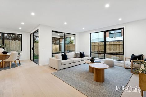 Property photo of 2 Zander Court Doncaster VIC 3108