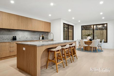 Property photo of 2 Zander Court Doncaster VIC 3108