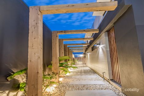 8947 The Point Cct, Hope Island, QLD 4212