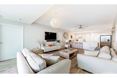 Property photo of 2216/33 T E Peters Drive Broadbeach Waters QLD 4218