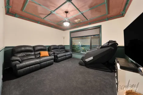 Property photo of 35 Mountain View Lane Mickleham VIC 3064