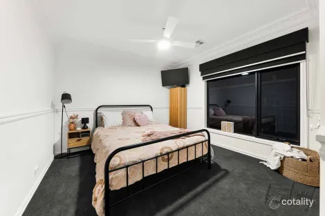 Property photo of 35 Mountain View Lane Mickleham VIC 3064