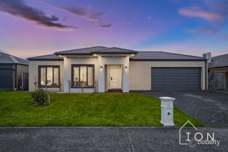 Property photo of 13 Lyndhurst Boulevard Lyndhurst VIC 3975