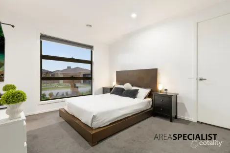 Property photo of 13 Carnation Street Clyde VIC 3978