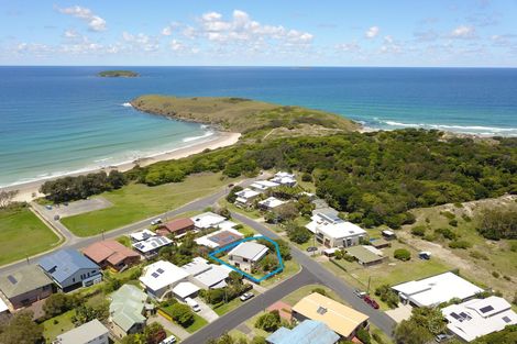 61 Blue Gum Ave, Sandy Beach, NSW 2456