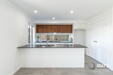 Property photo of 11 Tayha Crescent Nirimba QLD 4551