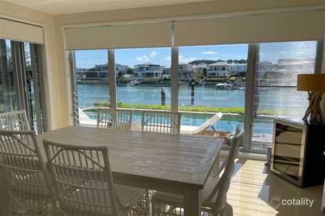 8807 The Point Cct, Hope Island, QLD 4212
