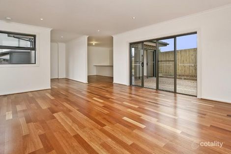 Property photo of 3/12 Adrienne Crescent Mount Waverley VIC 3149