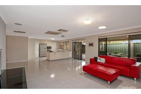 Property photo of 2 Hedges Retreat Atwell WA 6164