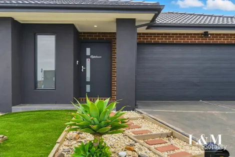 Property photo of 2 Fabular Street Donnybrook VIC 3064