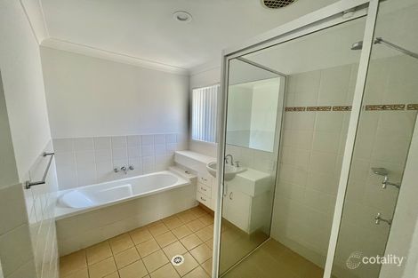 Property photo of 8 Leighanne Crescent Arundel QLD 4214