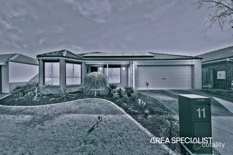 Property photo of 11 Redfern Way Pakenham VIC 3810