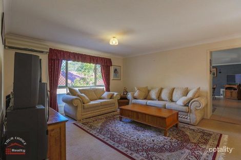 Property photo of 8 Robusta Place Forest Lake QLD 4078