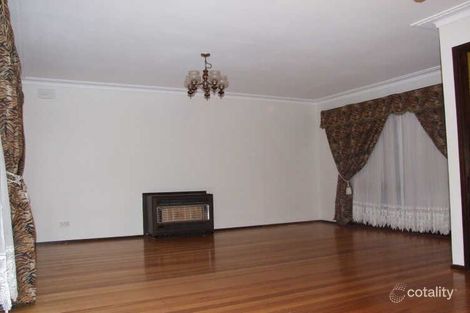 Property photo of 39 Chalcot Drive Endeavour Hills VIC 3802