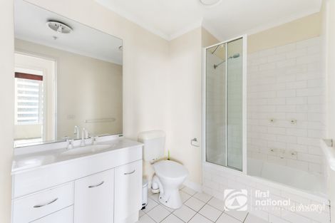 Property photo of 179/79 Whiteman Street Southbank VIC 3006