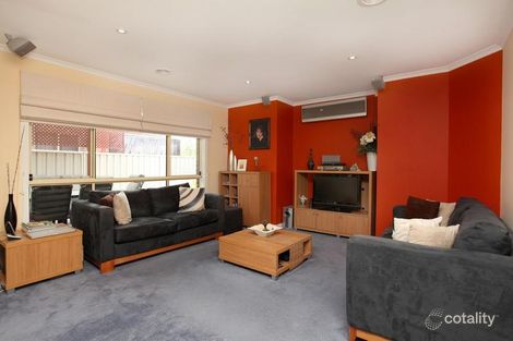 Property photo of 40 Naracoorte Drive Caroline Springs VIC 3023