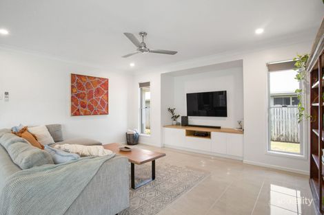 Property photo of 33 Montgomery Street Rural View QLD 4740