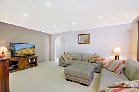 Property photo of 40 Jilbard Drive Springwood QLD 4127