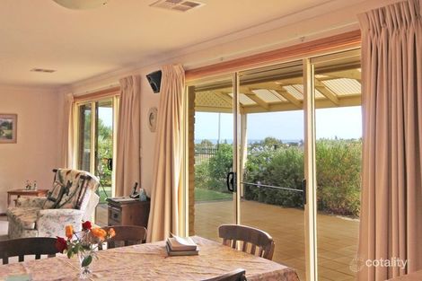 Property photo of 24 Henley Circuit Seaford Rise SA 5169