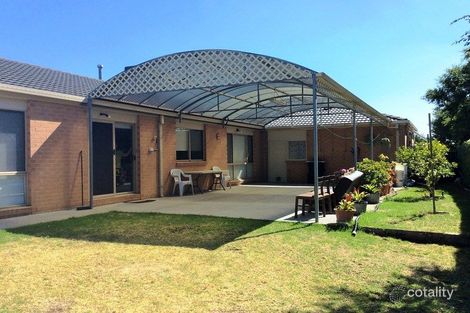 Property photo of 32 Perkins Grove Burnside VIC 3023