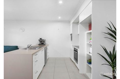 Property photo of 11/2-12 Kurrimine Crescent Mountain Creek QLD 4557