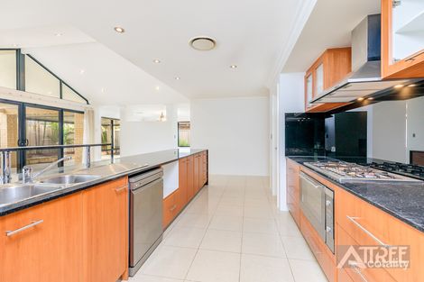 Property photo of 16 Northerly Drive Harrisdale WA 6112