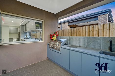 Property photo of 36 Signal Circuit Aintree VIC 3336