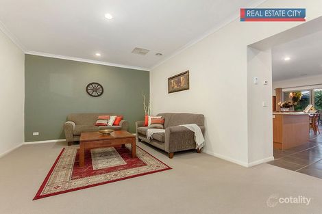 Property photo of 2 Crewe Lane Craigieburn VIC 3064